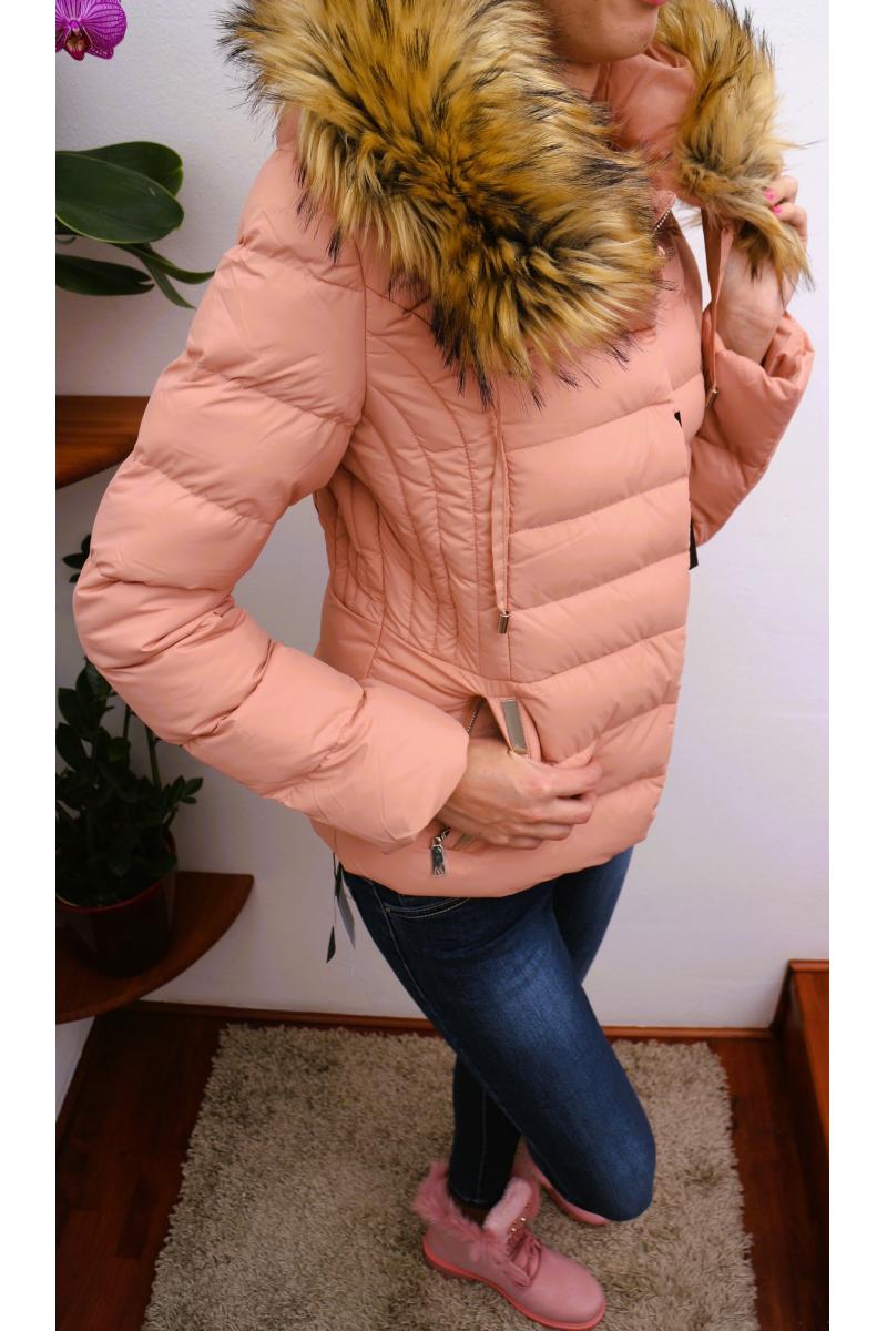 Marhuľová dámska zimná bunda s kožušinou